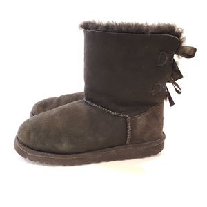 Ugg sn 3280 black bailey bow size 6